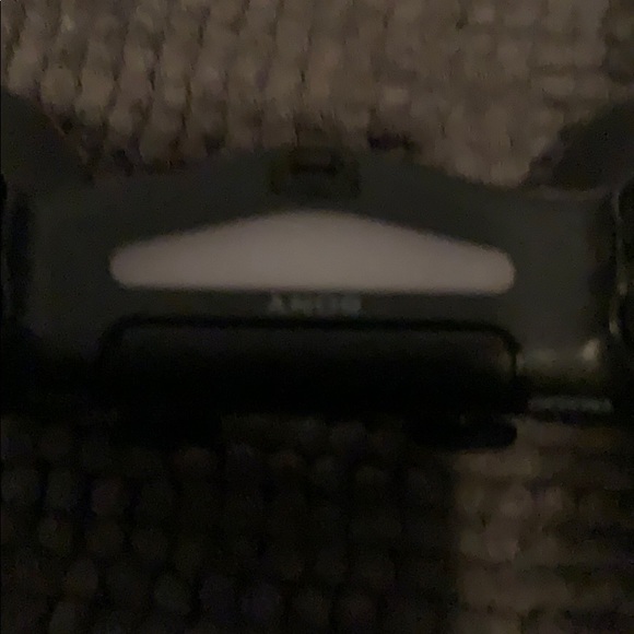 Ps4 controller only need 1 - Picture 2 of 2